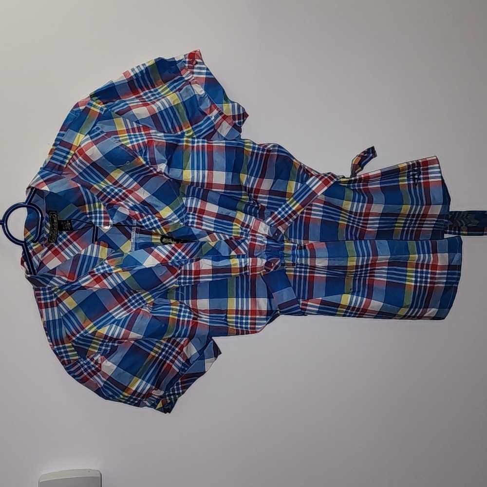 Akademiks blouse